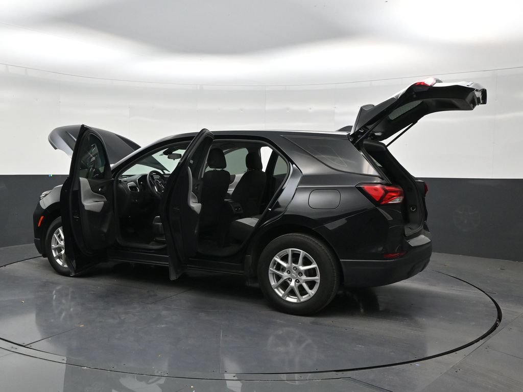 Used 2024 Chevrolet Equinox LS FWD image 30