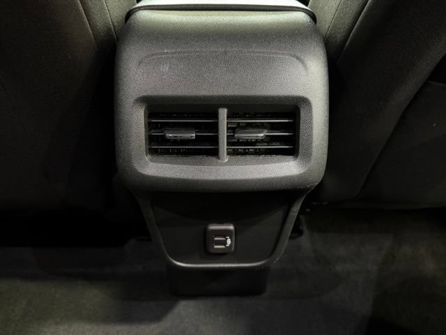 Used 2023 Chevrolet Equinox LT FWD image 15