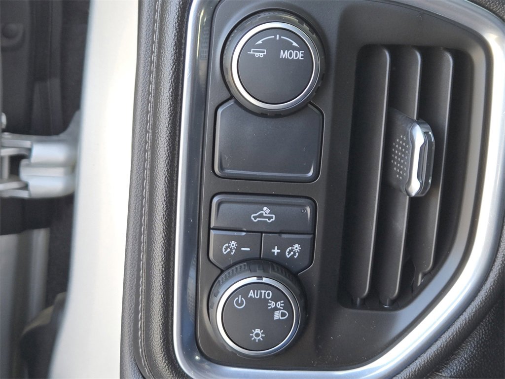 Used 2020 Chevrolet Silverado 1500 LT w/ Texas Edition image 25