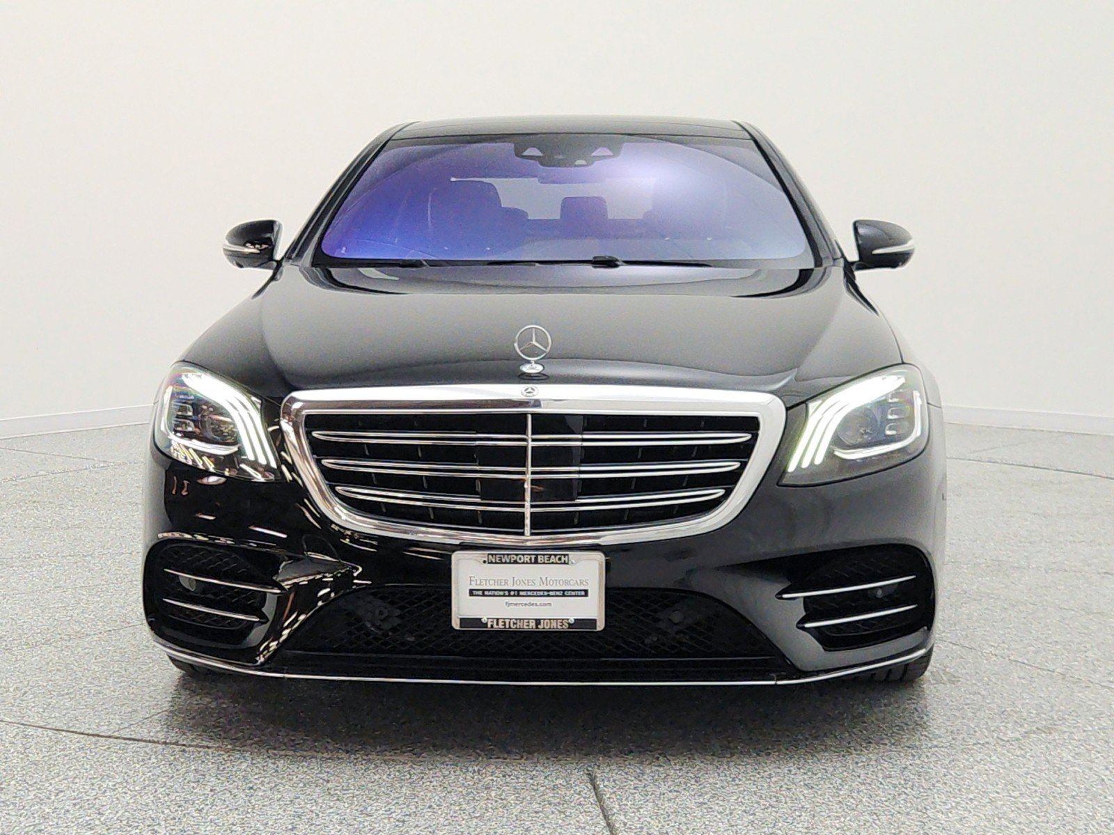 Used 2018 Mercedes-Benz S 560 Sedan image 2