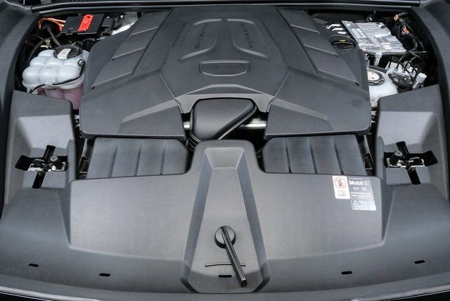 New 2026 Porsche Cayenne S image 34