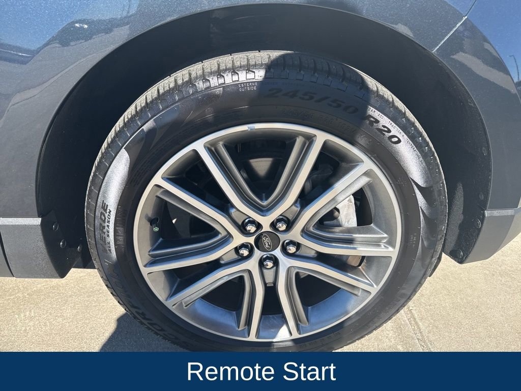 Used 2024 Ford Edge Titanium image 9