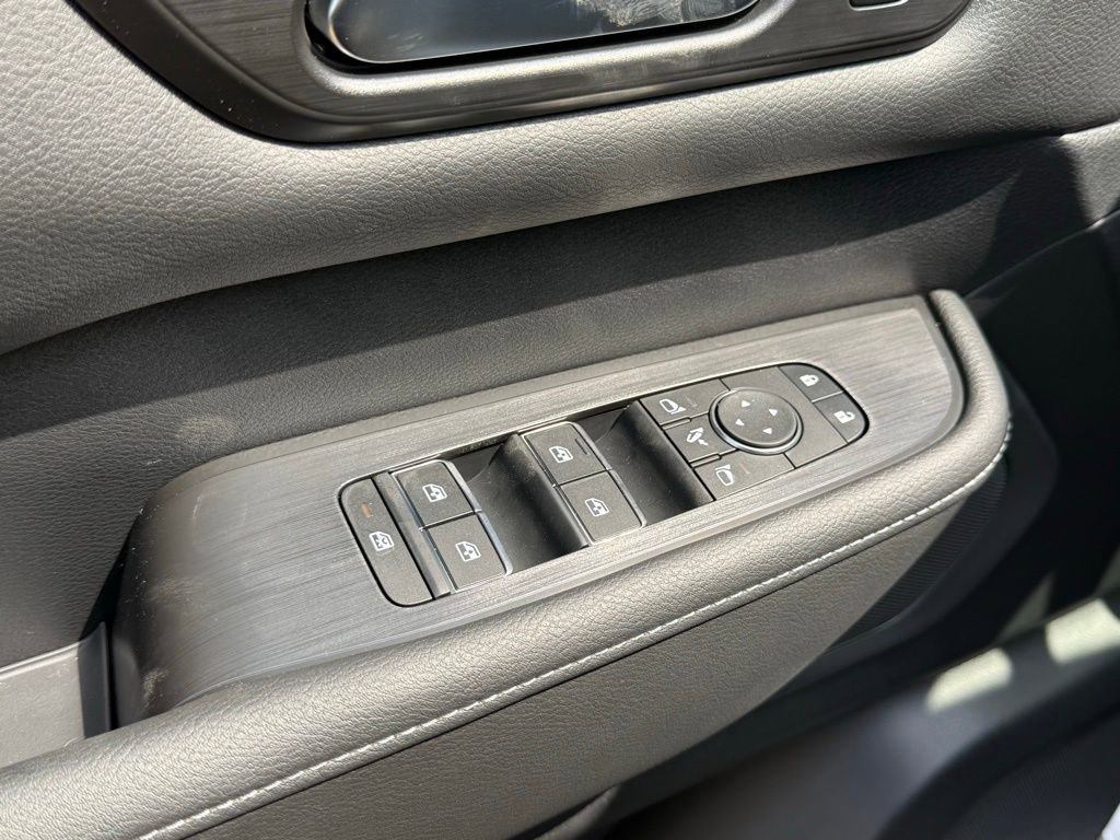 New 2026 Nissan Armada SL w/ Captain's Chari Seat Package image 16