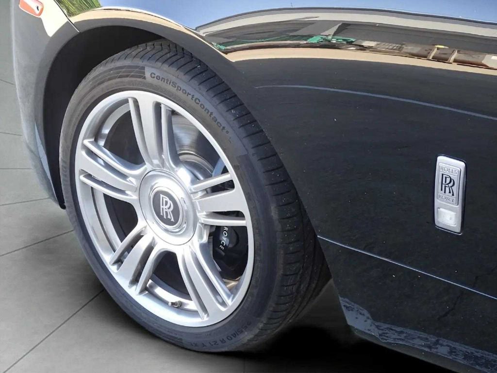 Certified 2017 Rolls-Royce Wraith RWD image 26