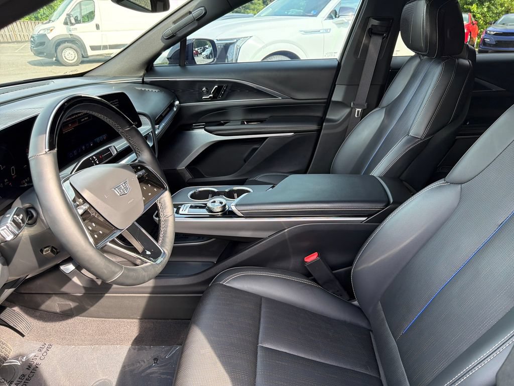 Certified 2024 Cadillac Lyriq Sport AWD/4WD image 3