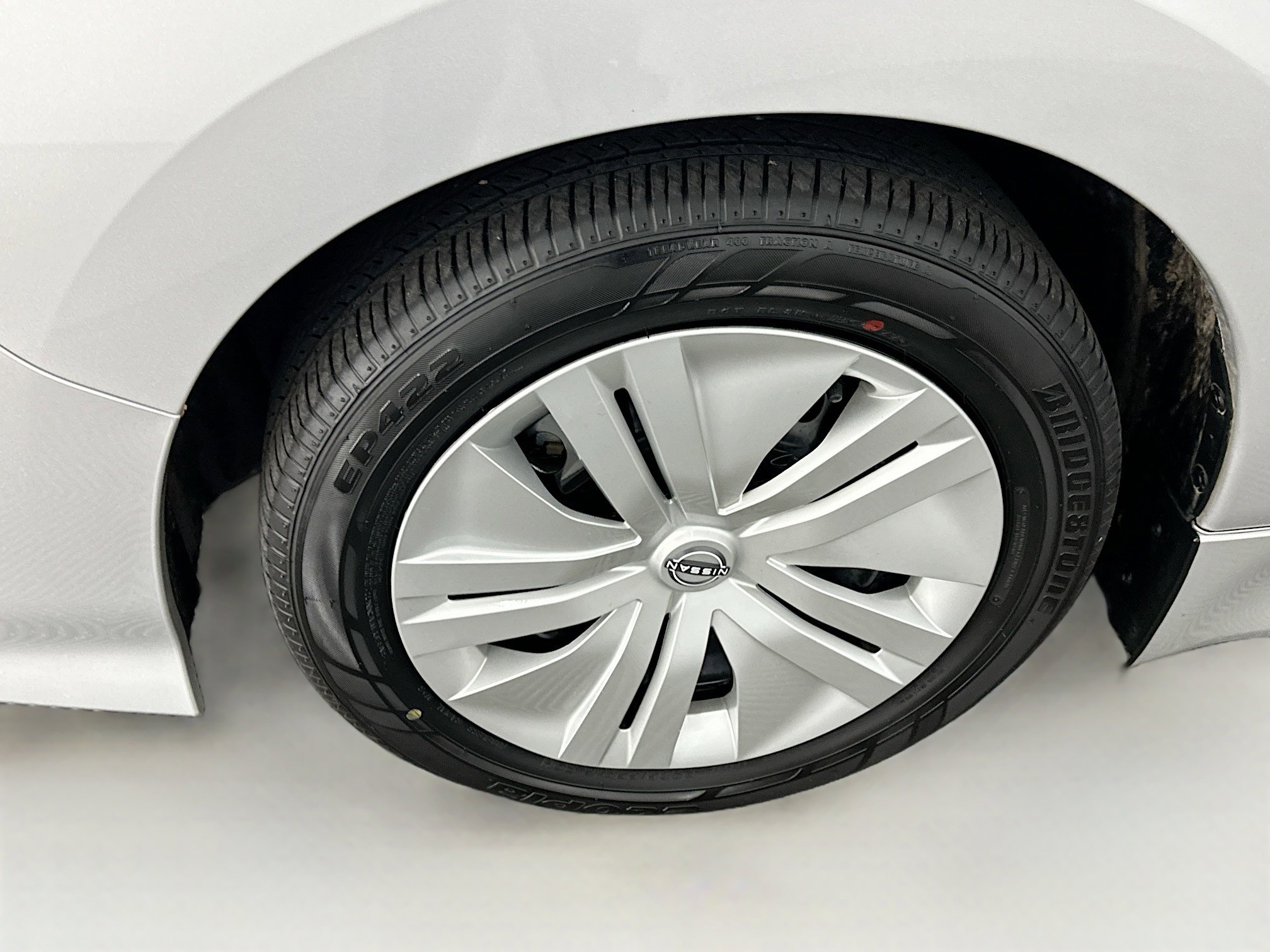 Used 2024 Nissan Leaf S image 11