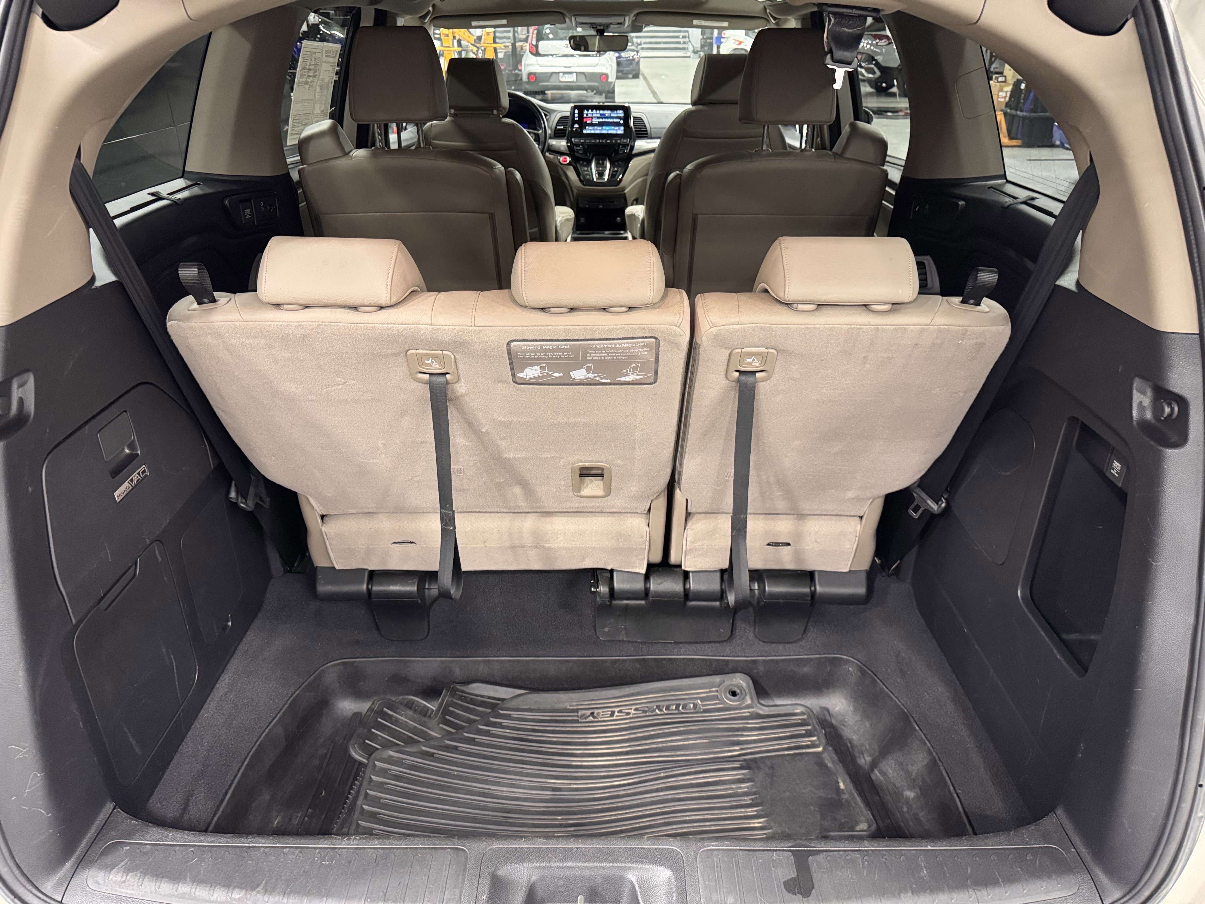 Used 2018 Honda Odyssey Elite image 27
