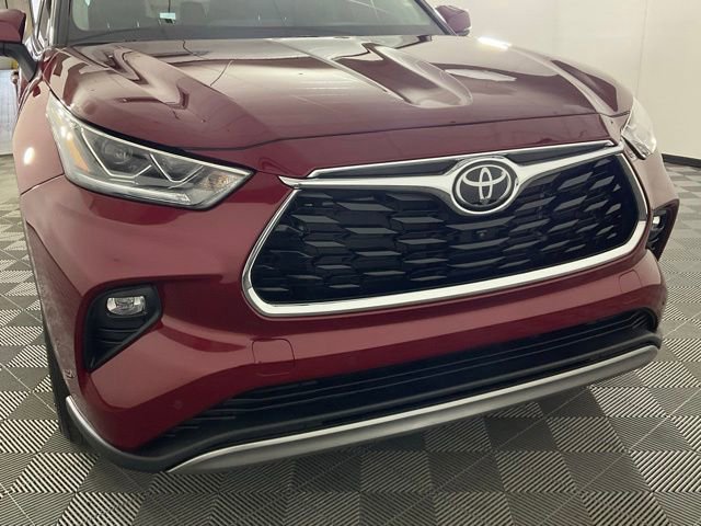 Used 2024 Toyota Highlander Platinum AWD/4WD image 8