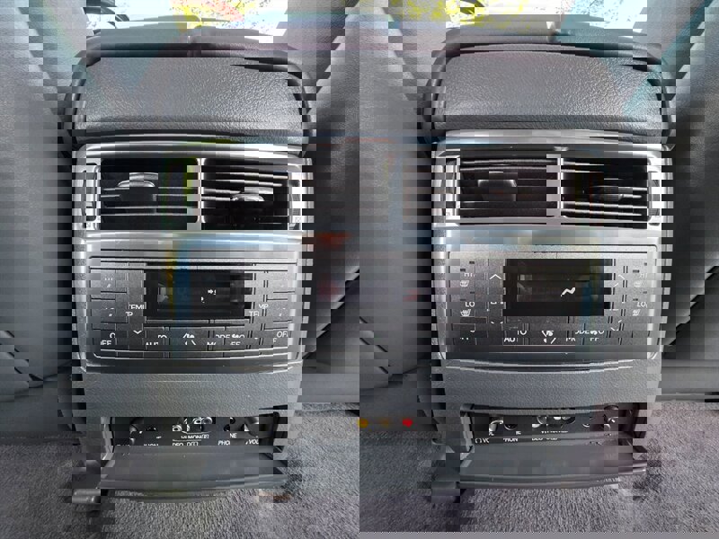 Used 2009 Lexus LX 570 4WD image 52