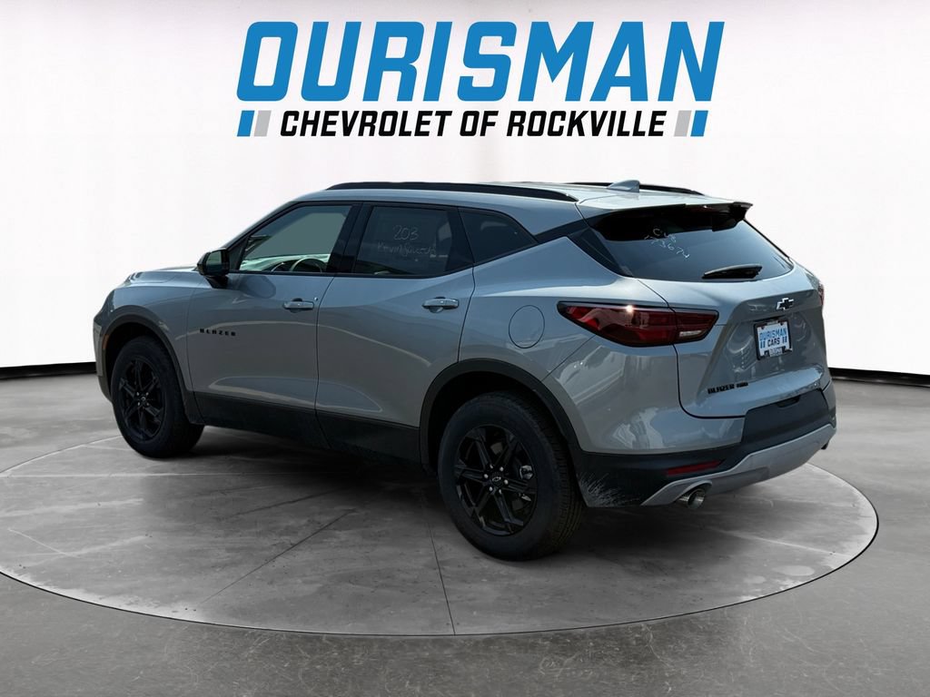 New 2026 Chevrolet Blazer LT w/ Midnight/Sport Edition AWD/4WD image 4