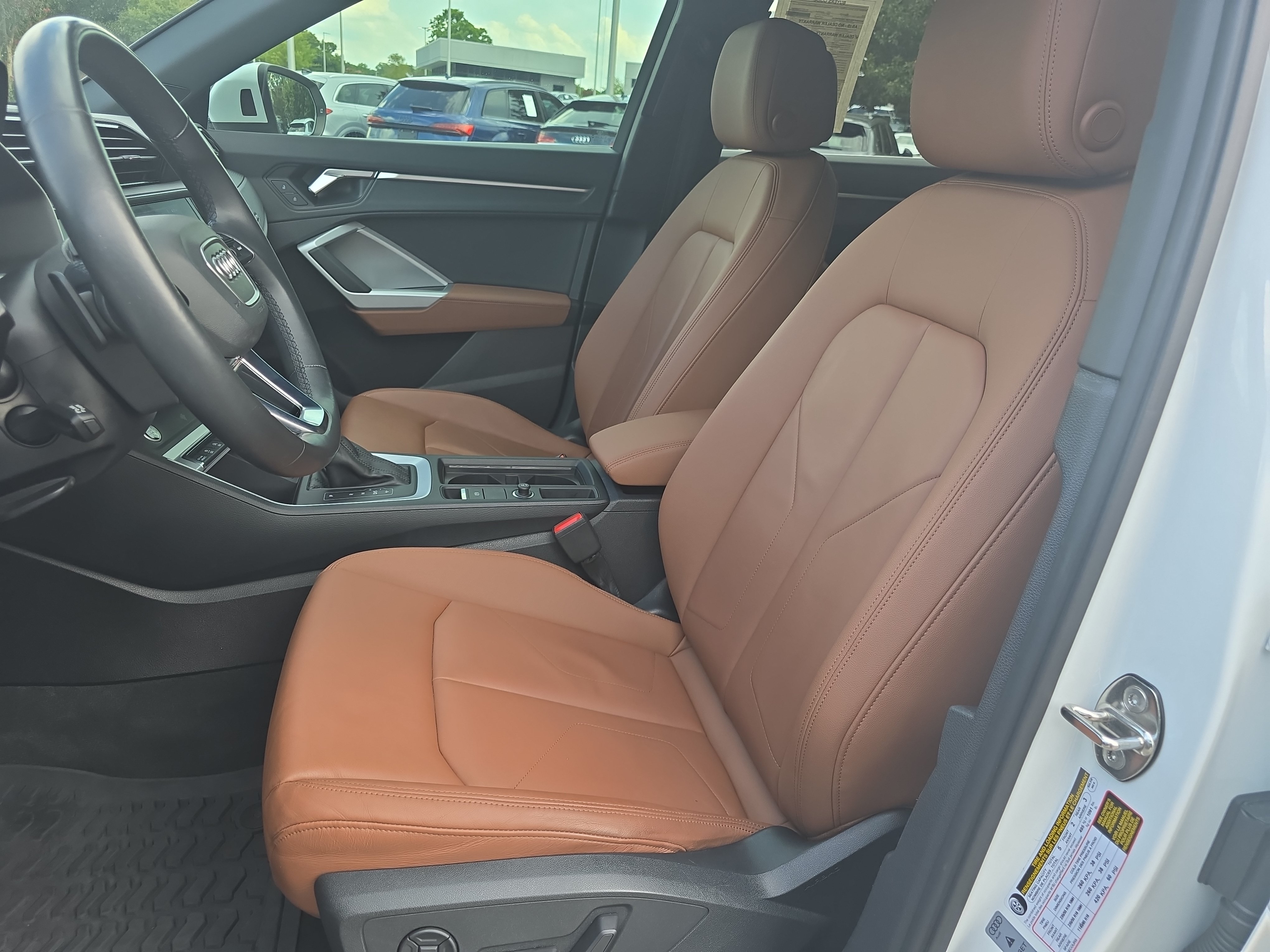 Used 2021 Audi Q3 2.0T Premium w/ Convenience Package AWD/4WD image 15