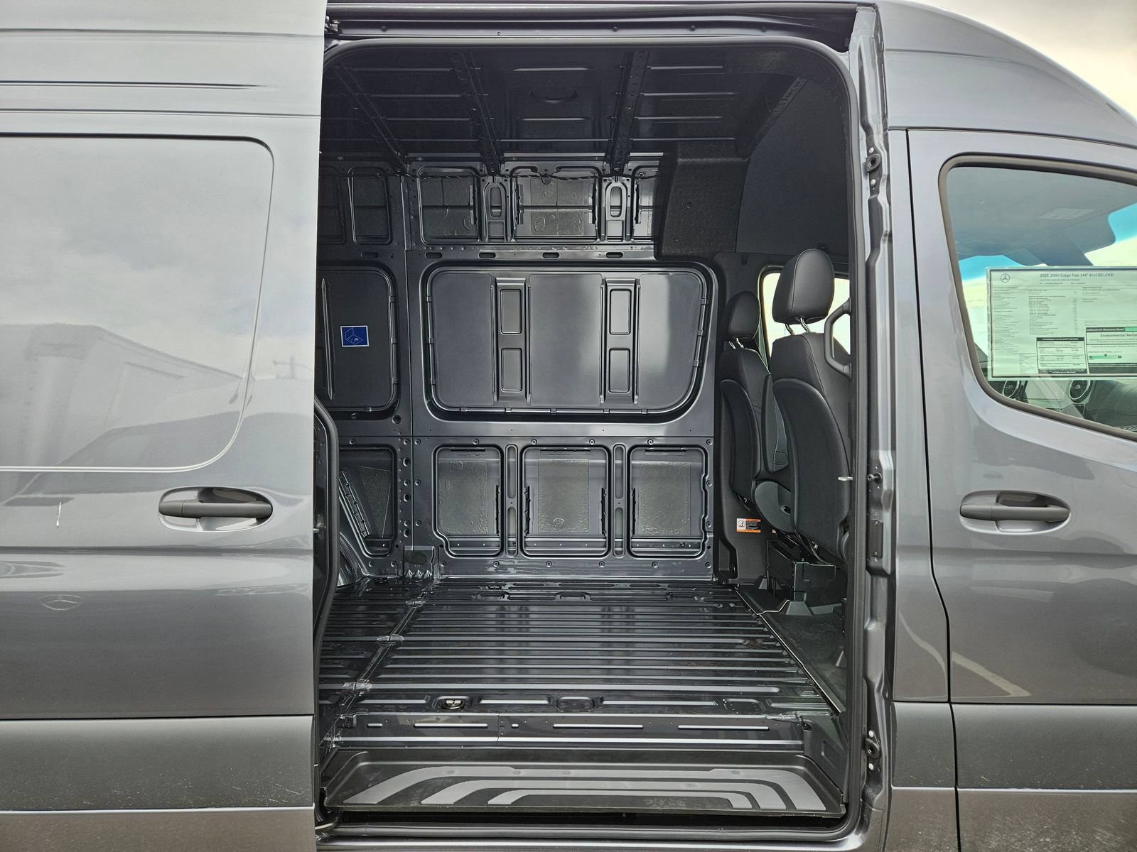 New 2025 Mercedes-Benz Sprinter 2500 image 2