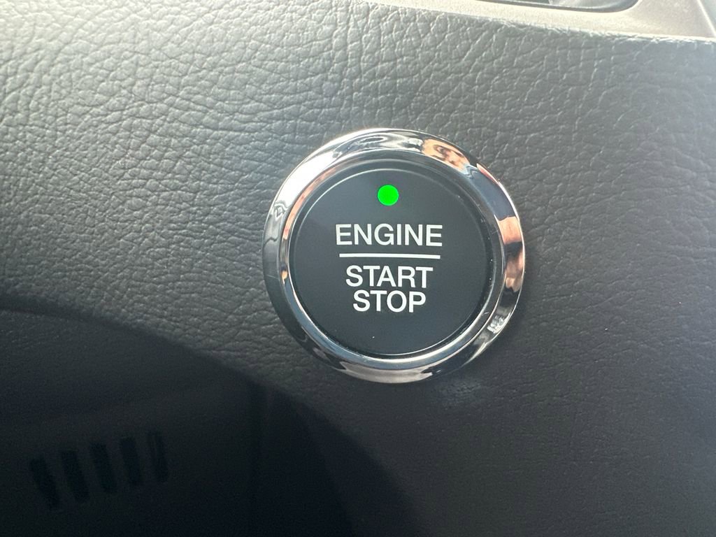 Used 2024 Ford Edge ST-Line image 16