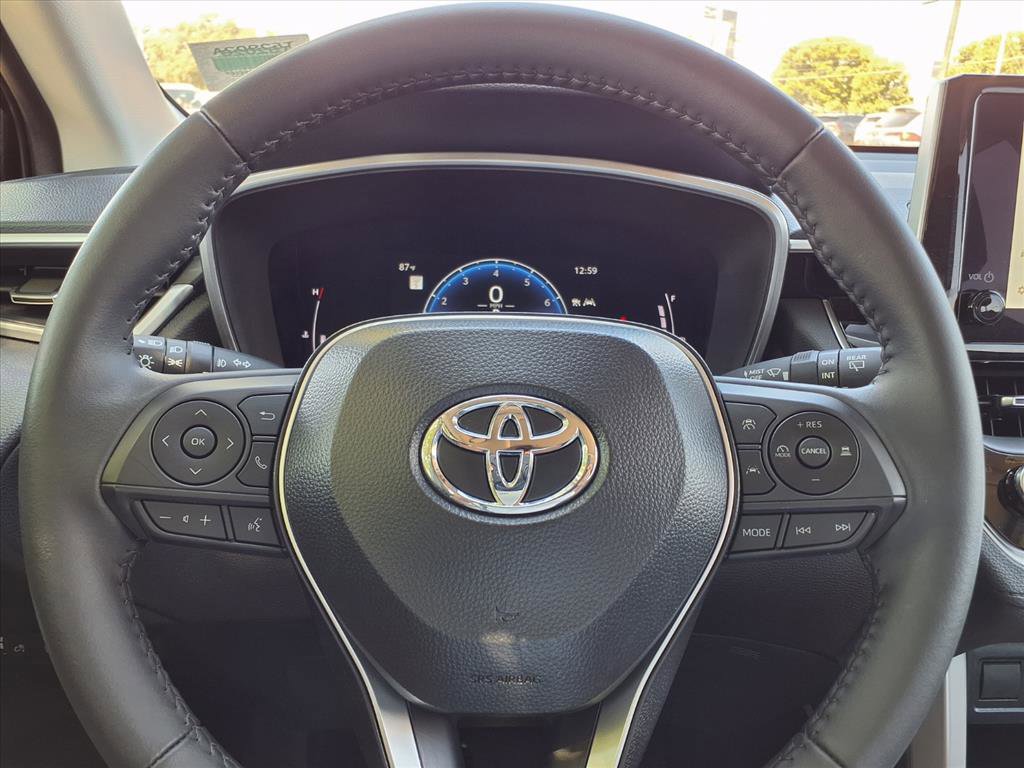 Certified 2025 Toyota Corolla Cross XLE image 23