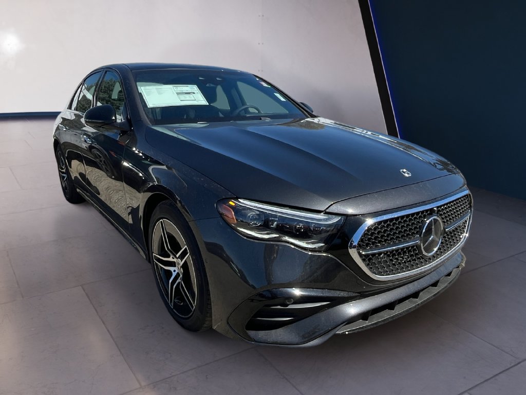 New 2026 Mercedes-Benz E 450 4MATIC Sedan image 4
