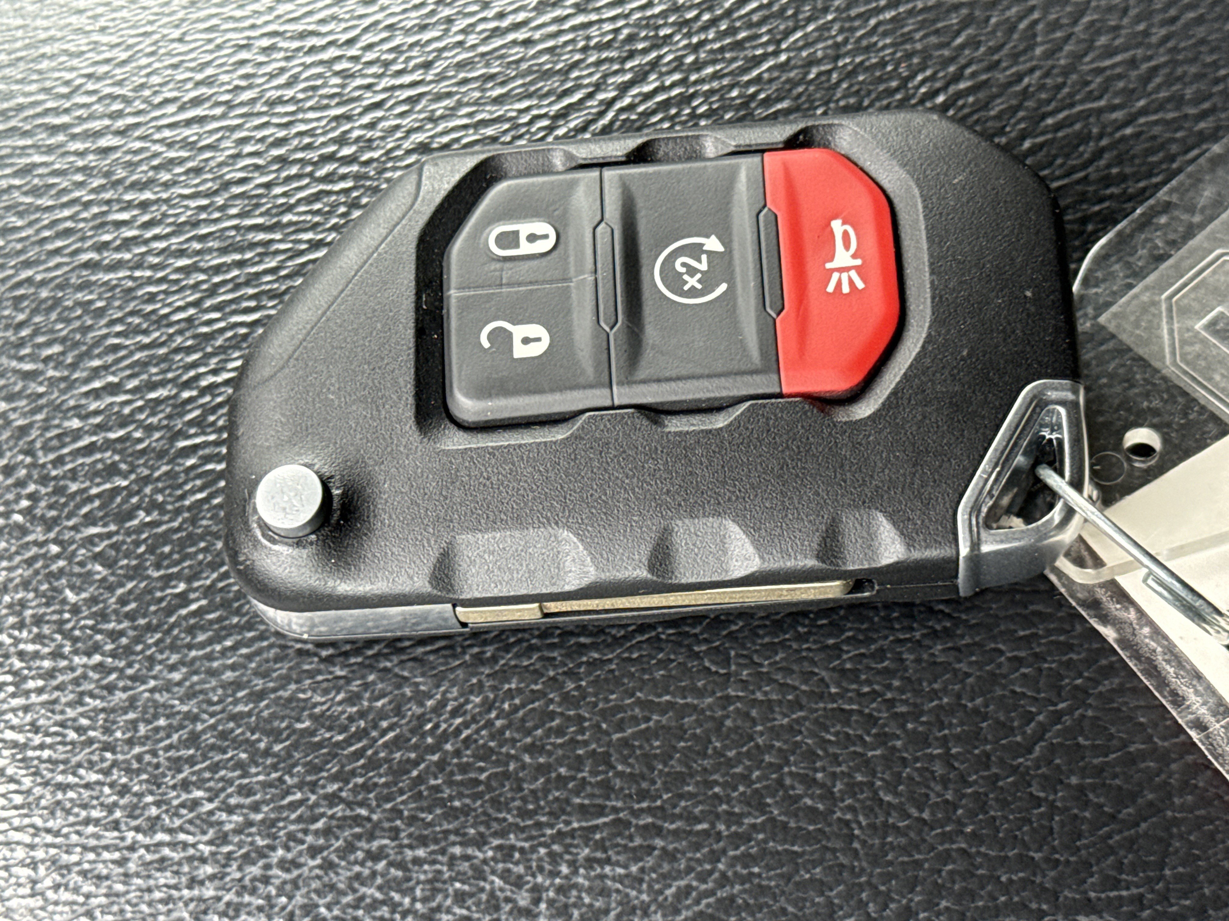Used 2021 Jeep Wrangler Unlimited Sahara AWD/4WD image 34
