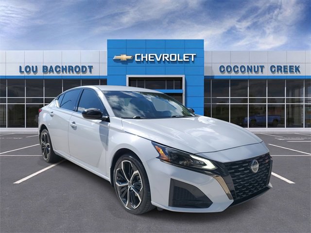 Used 2024 Nissan Altima 2.5 SR