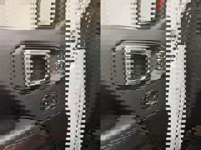 New 2025 Jeep Wrangler Rubicon w/ Convenience Group image 34