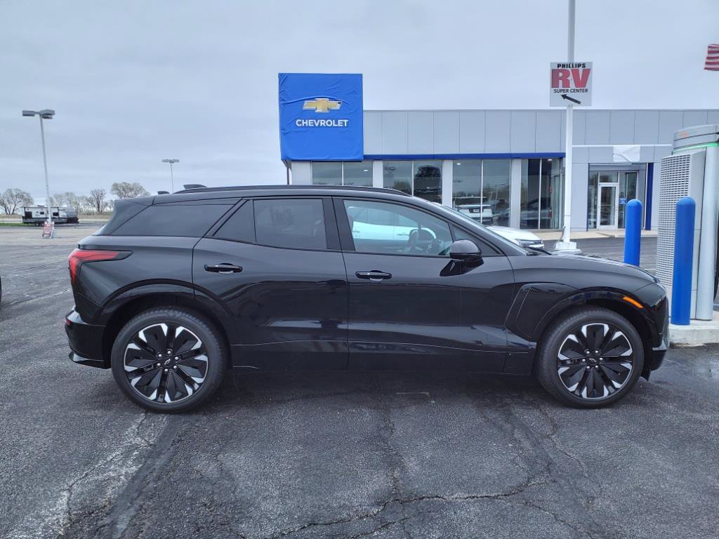New 2025 Chevrolet Blazer EV RS AWD/4WD image 3