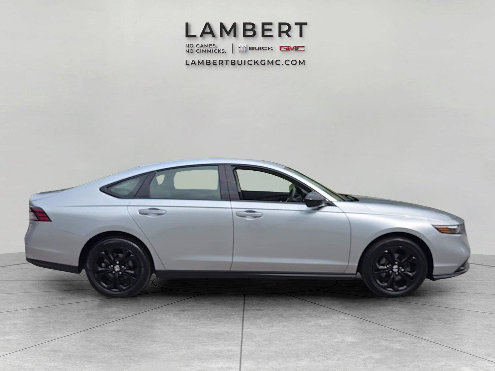 Used 2025 Honda Accord SE image 6