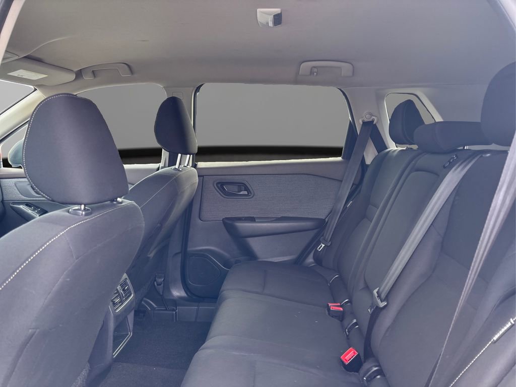 Used 2023 Nissan Rogue S AWD/4WD image 10