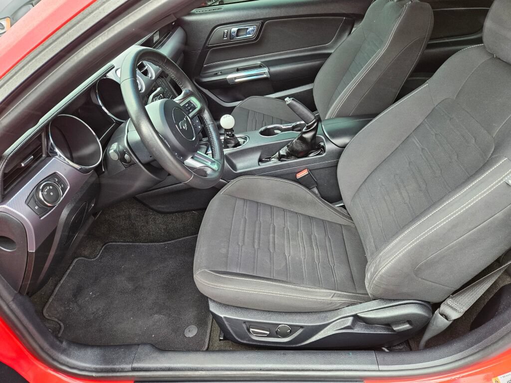 Used 2015 Ford Mustang GT RWD image 13