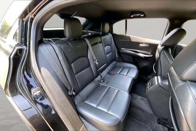 Certified 2022 Cadillac XT4 Luxury w/ Cold Weather Package FWD image 17