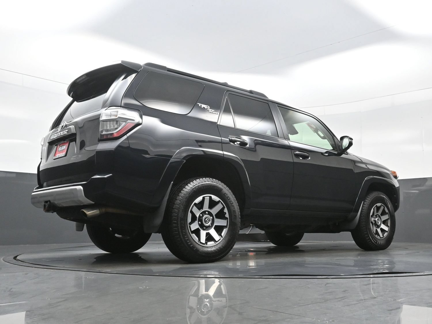Used 2022 Toyota 4Runner TRD Off-Road Premium AWD/4WD image 33