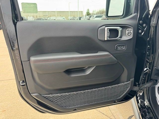 New 2026 Jeep Wrangler Unlimited Rubicon AWD/4WD image 8