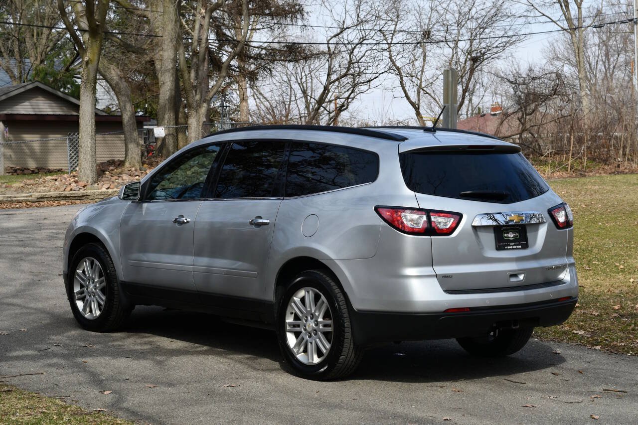 Used 2015 Chevrolet Traverse LT w/ Style and Technology Package AWD/4WD image 4