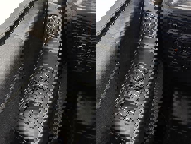 Used 2022 Ford F150 Lariat w/ Equipment Group 501A Mid image 30