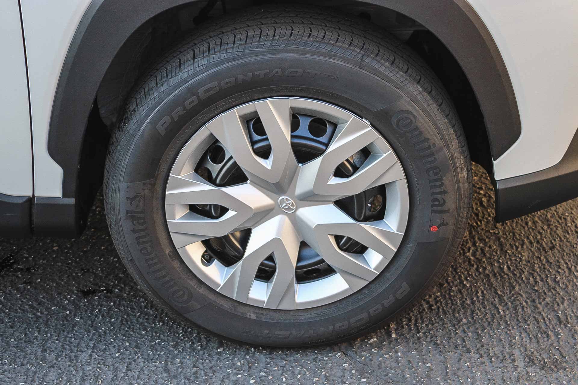 New 2026 Toyota Corolla Cross L image 11