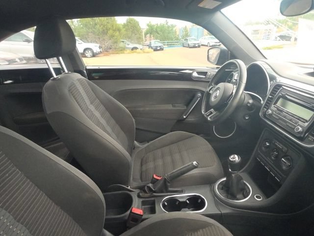 Used 2012 Volkswagen Beetle 2.0T FWD image 10