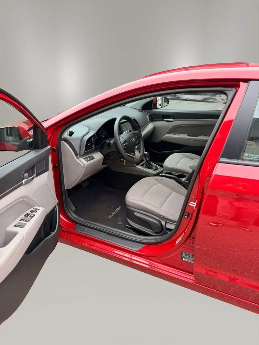 Used 2020 Hyundai Elantra SEL FWD image 12