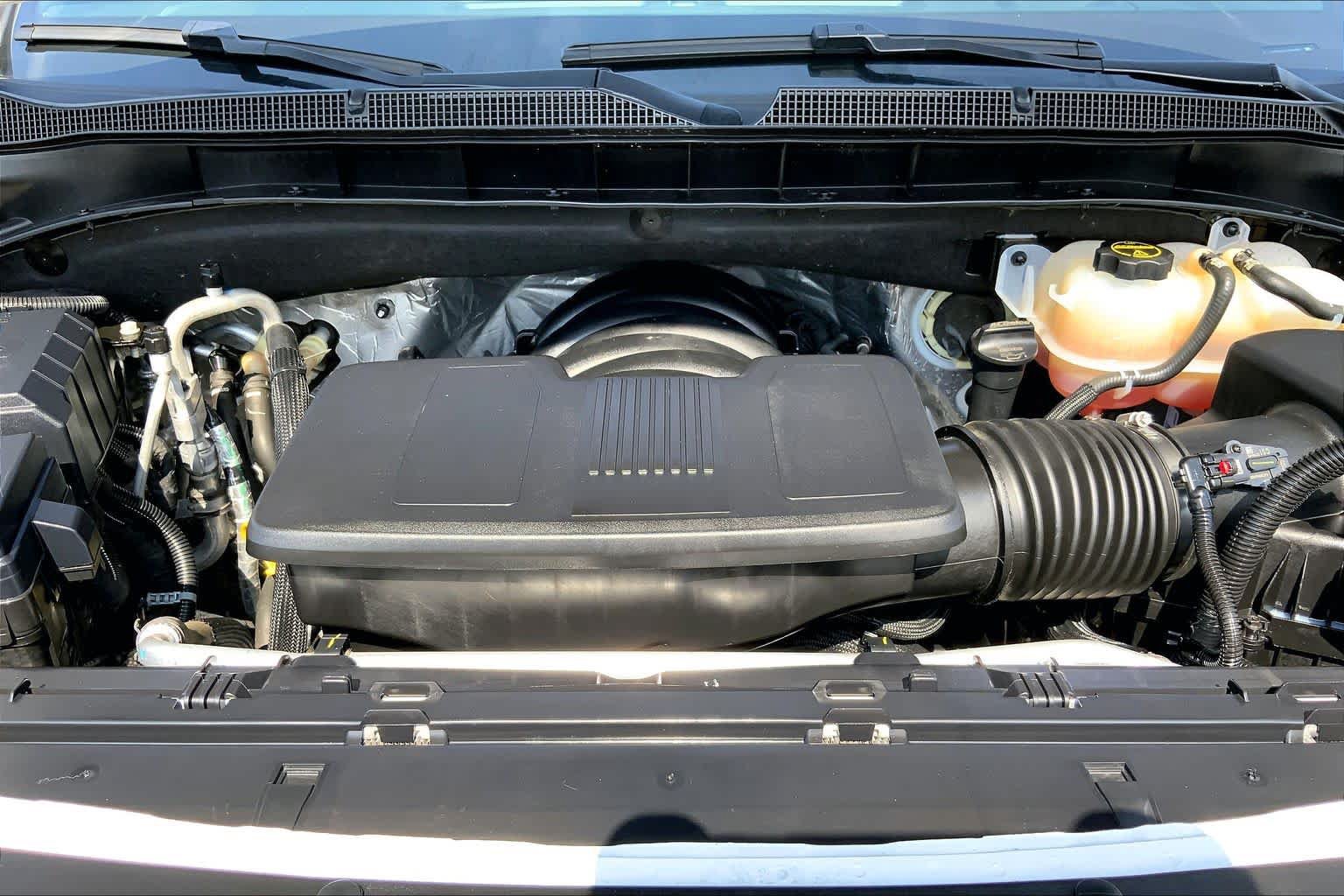 Certified 2024 Chevrolet Tahoe LT RWD image 31