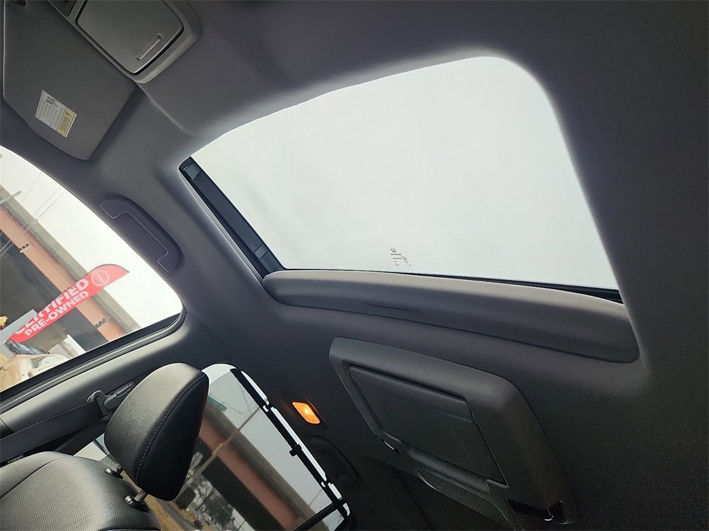 Used 2021 Honda Pilot Elite image 14