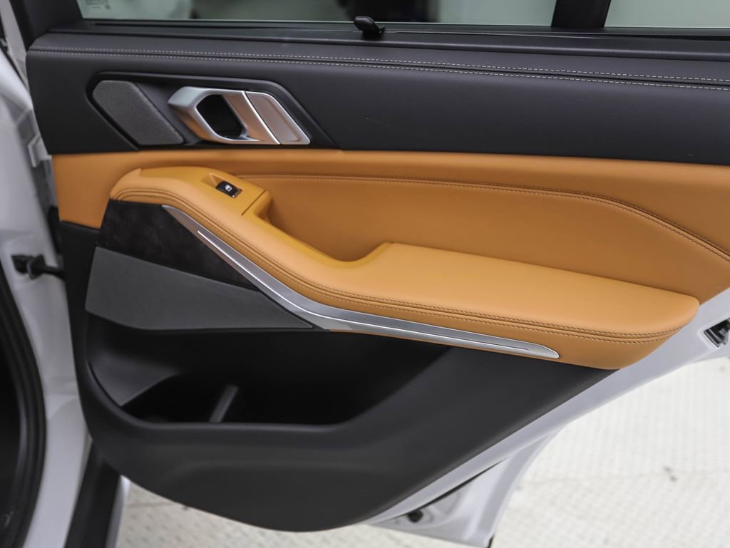 Certified 2024 BMW X5 xDrive40i w/ Executive Package image 24