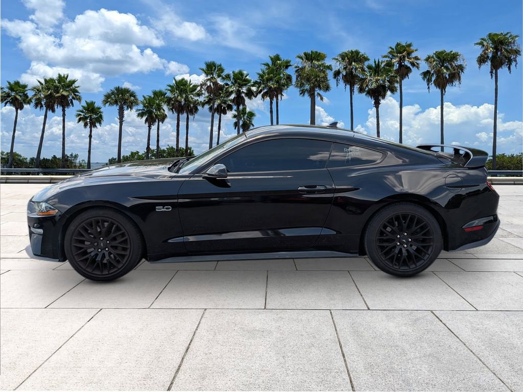 Used 2021 Ford Mustang GT Premium w/ GT Performance Package RWD image 4