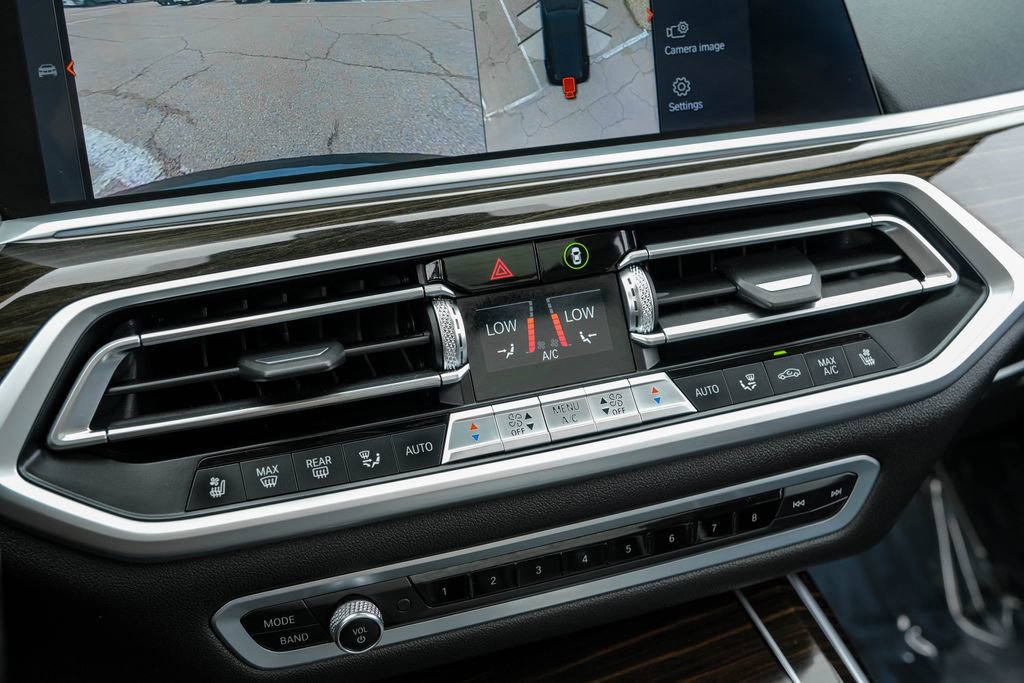 Used 2019 BMW X7 xDrive50i w/ Luxury Seating Package image 32