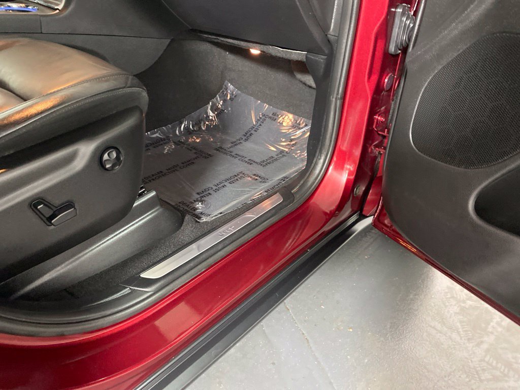 Used 2019 Jeep Grand Cherokee Limited AWD/4WD image 32