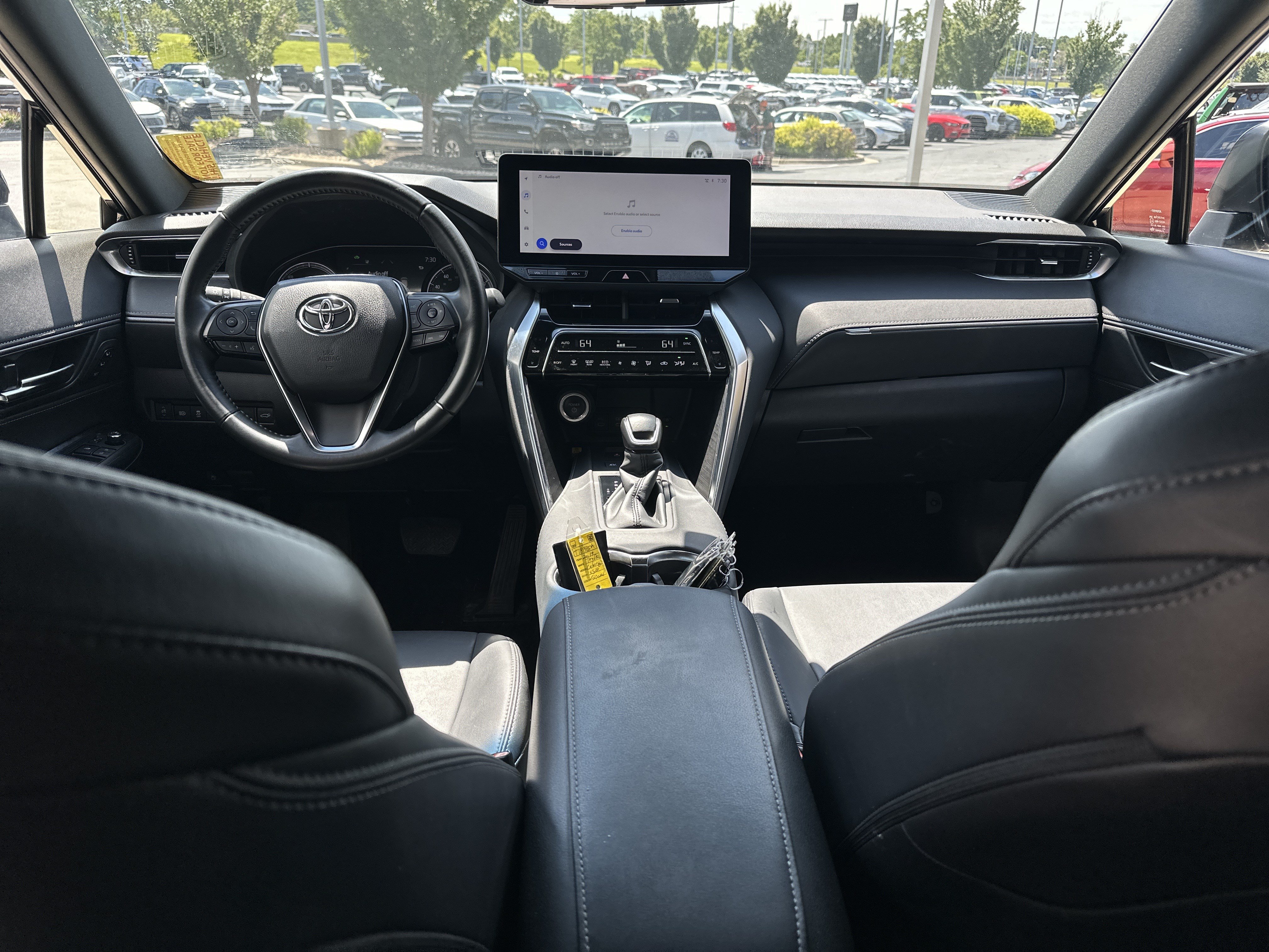 Used 2023 Toyota Venza XLE AWD/4WD image 22