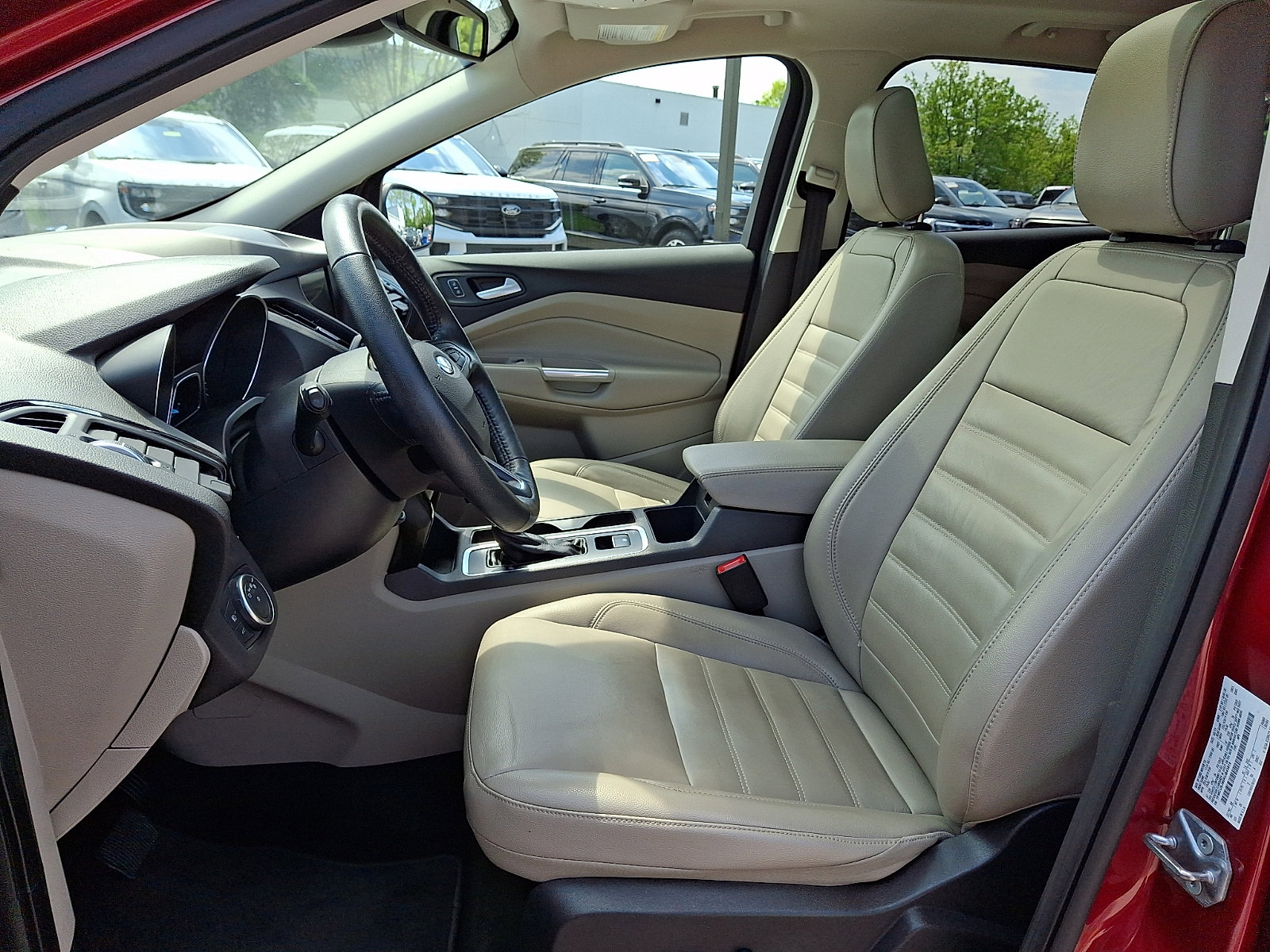 Certified 2019 Ford Escape Titanium AWD/4WD image 16