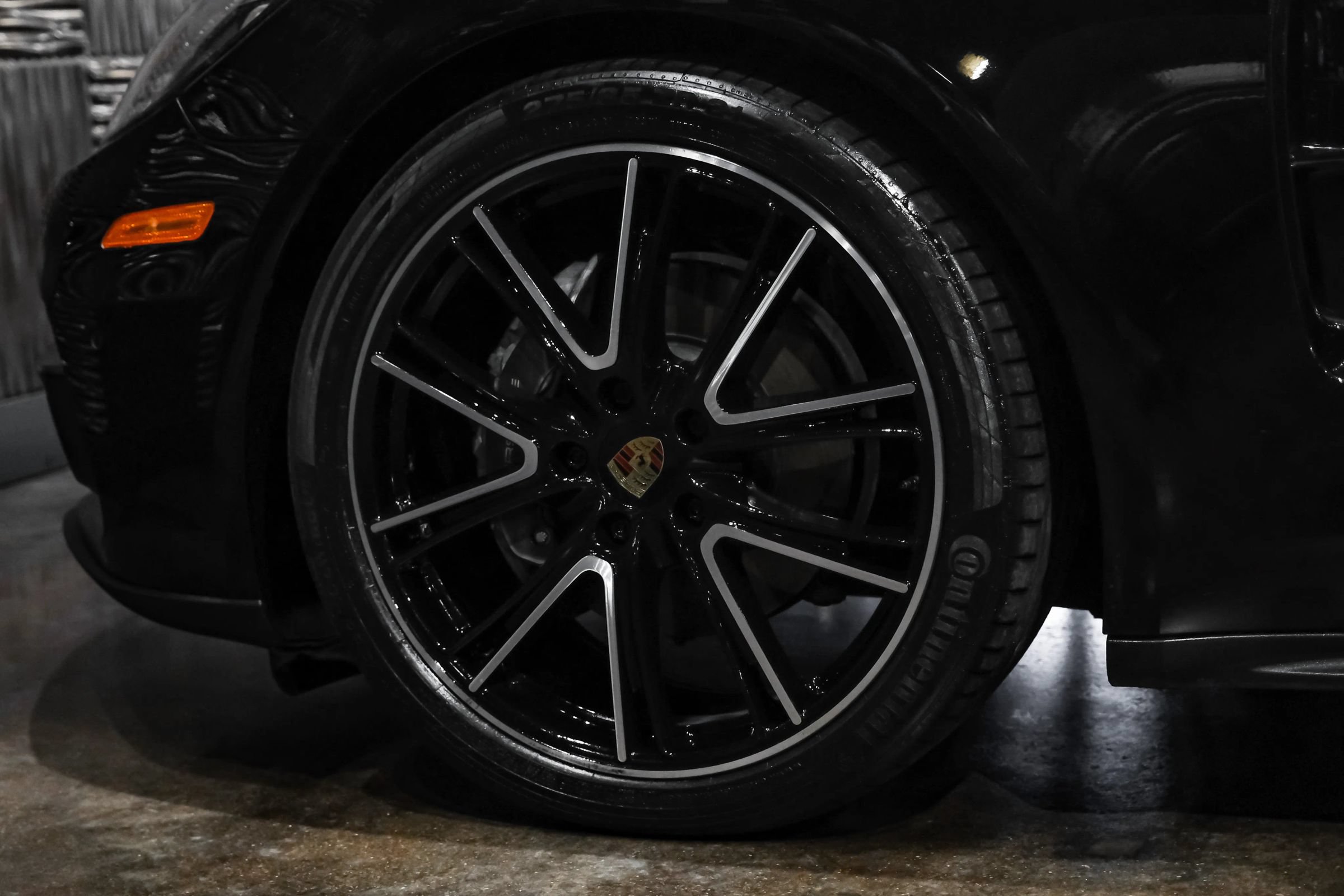 Used 2019 Porsche Panamera 4 AWD/4WD image 56