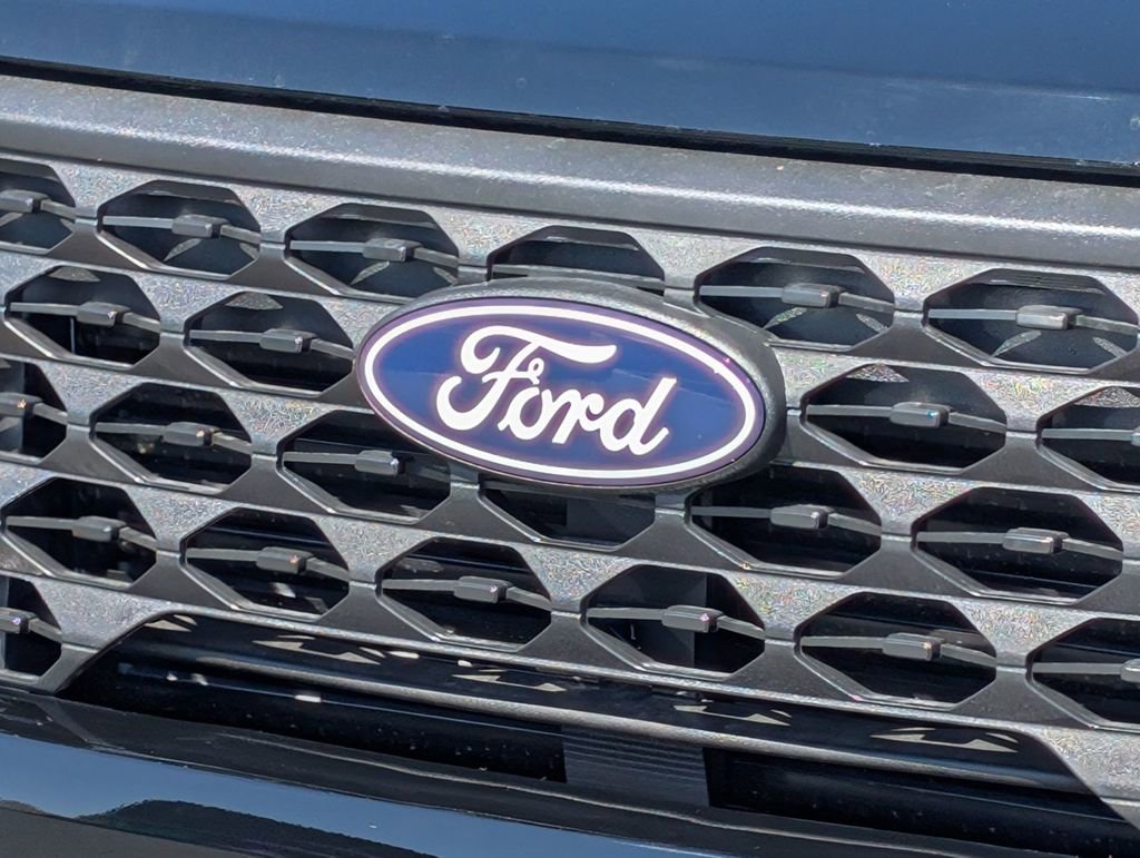 New 2026 Ford Maverick XLT w/ Equipment Group 301A image 11