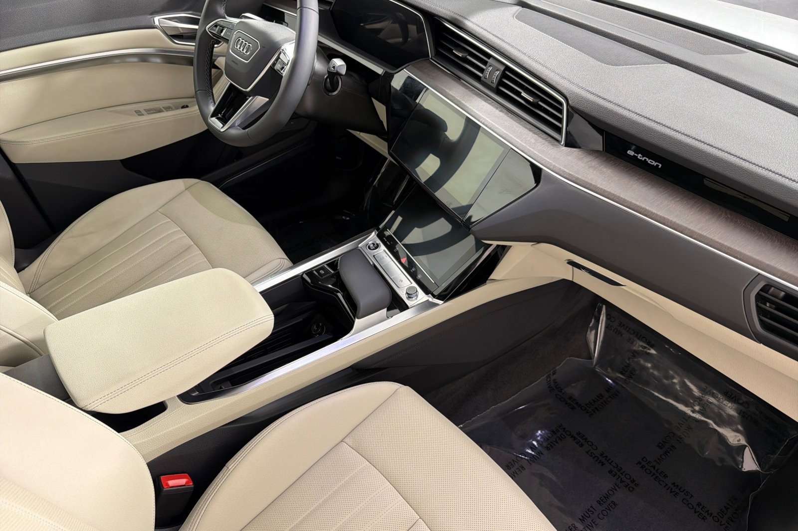 Used 2024 Audi Q8 e-tron Premium Plus AWD/4WD image 15