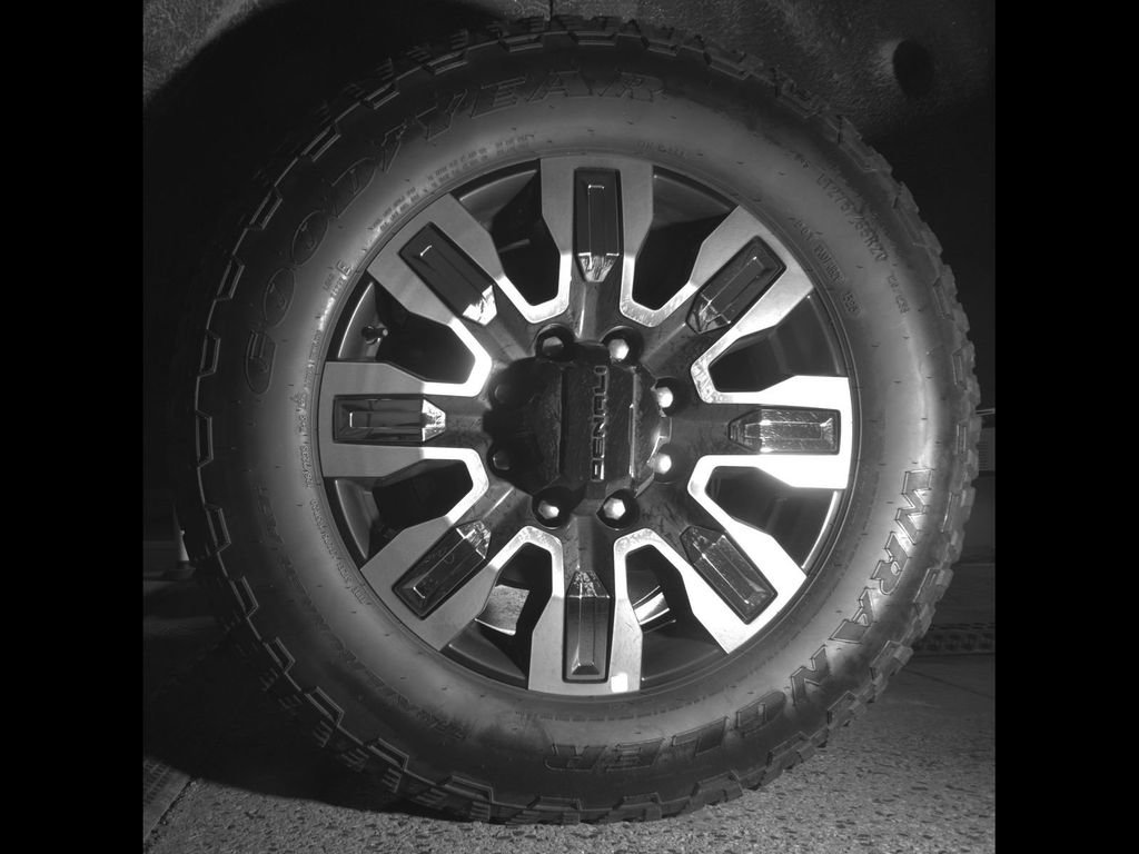 Certified 2025 GMC Sierra 2500 Denali w/ Denali Reserve Package image 12