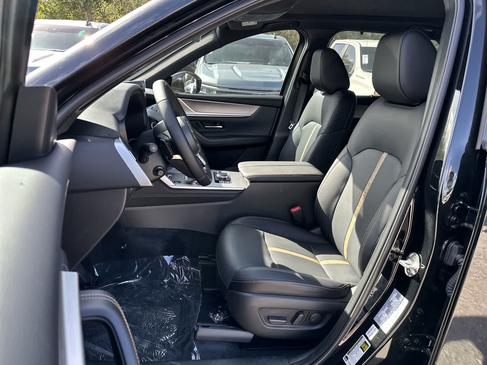 New 2026 MAZDA CX-90 Plug-In Hybrid w/ Premium Plus AWD/4WD image 3