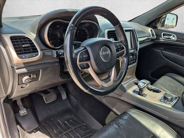 Used 2015 Jeep Grand Cherokee Overland AWD/4WD image 10