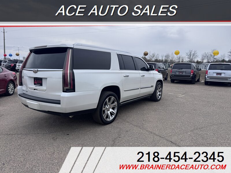 Used 2016 Cadillac Escalade ESV Premium AWD/4WD image 4