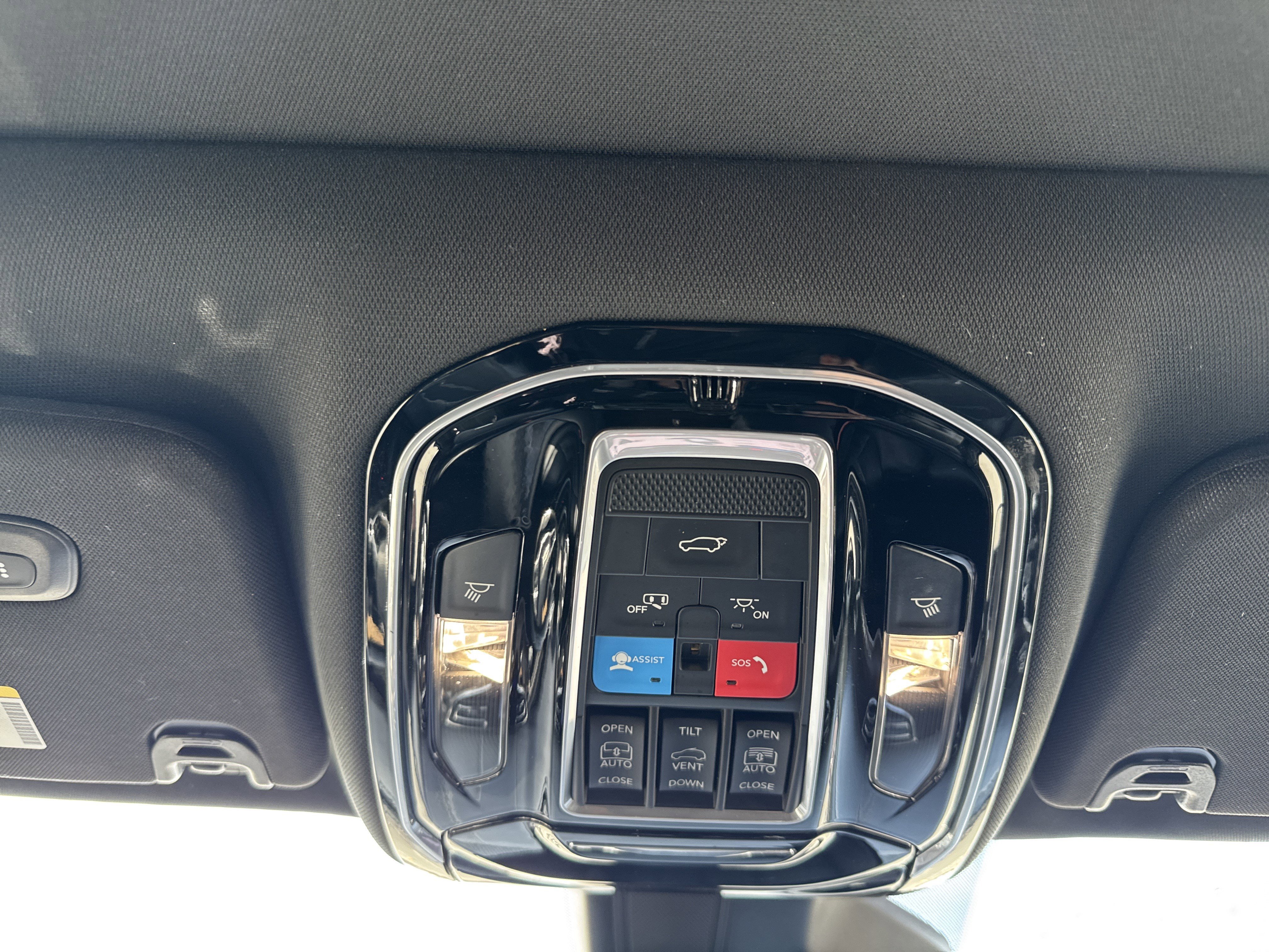 Used 2022 Jeep Grand Wagoneer Series I w/ Flexible Seating Group image 27